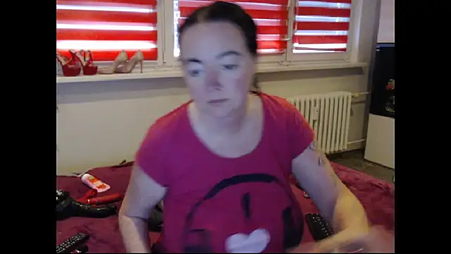 Alexie33 online show from April 2026 06:36:01 AM