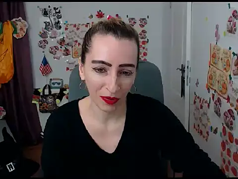 EvelynAngell online show from October 2025 09:39:02 AM