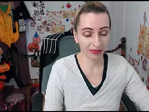 EvelynAngell online show from October 2025 06:03:02 AM