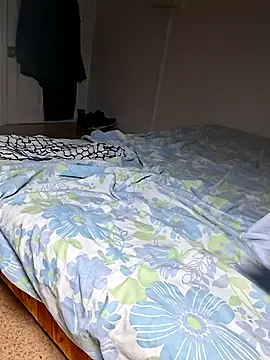 Snapshot of molozeb chatting on October 2025 06:24:01 PM molozeb online show from October 2025 06:24:01 PM