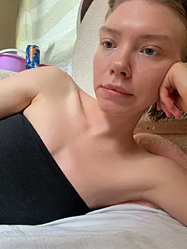 Snapshot of Lisaaa_Alisa chatting on June 2026 08:30:01 AM Lisaaa Alisa online show from June 2026 08:30:01 AM
