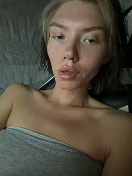 Snapshot of Lisaaa_Alisa chatting on July 2026 07:22:02 PM Lisaaa Alisa online show from July 2026 07:22:02 PM
