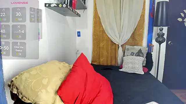 Snapshot of SARAMISHA chatting on October 2025 08:04:02 PM SARAMISHA online show from October 2025 08:04:02 PM