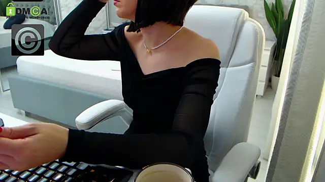 Snapshot of Ellysse_ chatting on December 2024 08:45:02 AM Ellysse online show from December 2024 08:45:02 AM