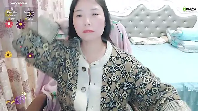 Snapshot of -Shirleyni_ chatting on November 2025 03:26:02 PM -Shirleyni online show from November 2025 03:26:02 PM