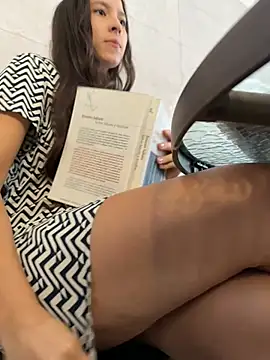 LittleDoll    online show from January 2025 02:03:02 PM