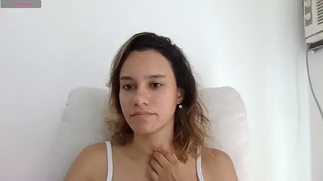 Snapshot of SamanthaWatson chatting on July 2026 01:59:01 PM SamanthaWatson online show from July 2026 01:59:01 PM