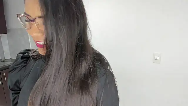 Luna Dumont online show from April 2026 11:15:02 AM