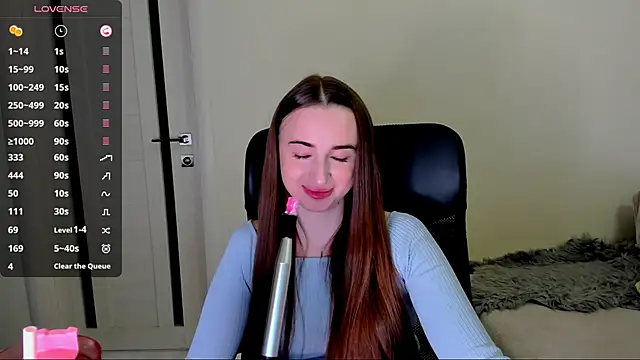 Snapshot of Kimmberr chatting on November 2025 04:11:02 AM Kimmberr online show from November 2025 04:11:02 AM