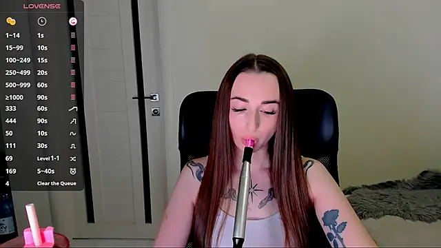 Snapshot of Kimmberr chatting on November 2025 05:54:01 AM Kimmberr online show from November 2025 05:54:01 AM