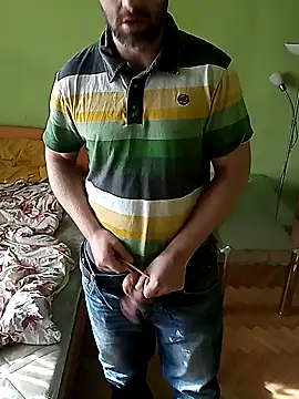 Snapshot of Piter9023 chatting on February 2025 11:01:02 AM Piter9023 online show from February 2025 11:01:02 AM