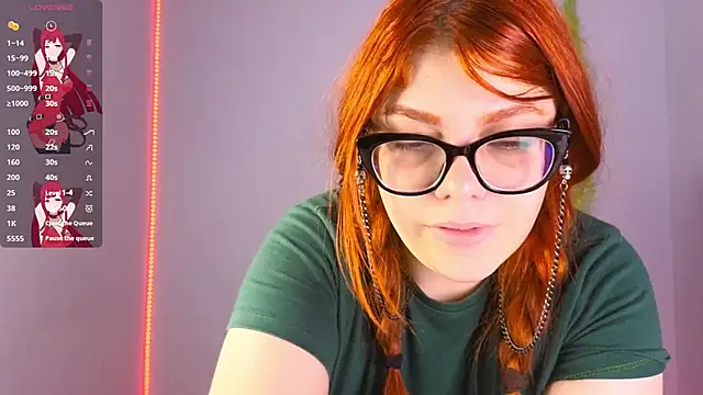 lucie nicolls online show from February 2025 11:09:01 PM