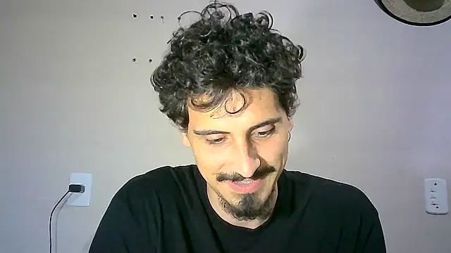 milkoffe online show from December 2024 11:08:01 PM