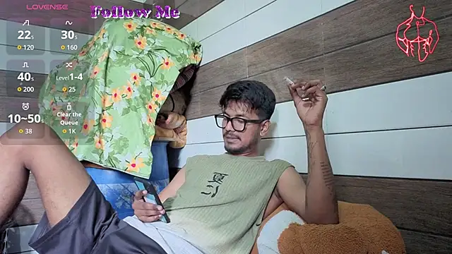 just fucks online show from July 2026 06:06:02 AM