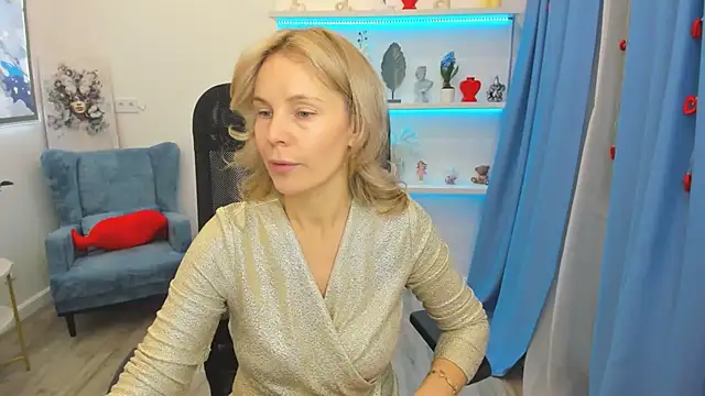 Sinty Devis online show from February 2026 04:33:02 AM