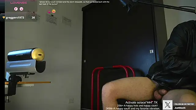 Snapshot of just_maxii chatting on March 2025 12:59:01 AM just maxii online show from March 2025 12:59:01 AM