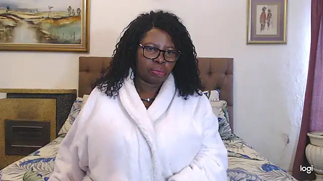 OmegaLipps online show from May 2026 01:40:01 PM