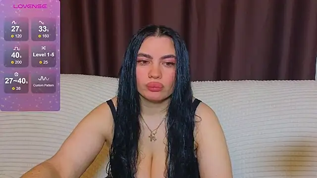 Nikki Kardashian online show from February 2025 10:18:02 PM