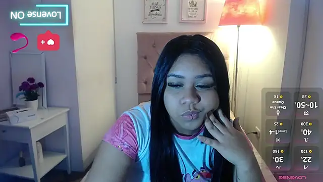 Nahom1  online show from November 2025 05:34:02 PM