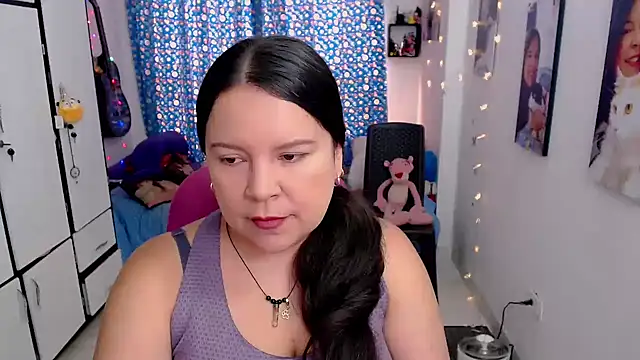 claryssa  online show from October 2025 05:44:02 PM