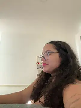 Snapshot of CurlyGirl_1 chatting on March 2025 03:30:02 PM CurlyGirl 1 online show from March 2025 03:30:02 PM
