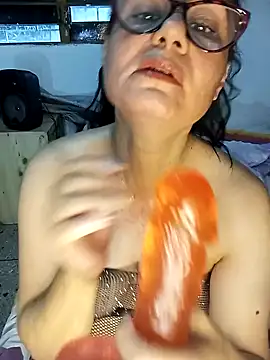 Snapshot of Eunice73 chatting on February 2025 10:44:02 PM Eunice73 online show from February 2025 10:44:02 PM