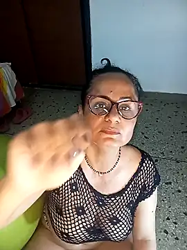 Snapshot of Eunice73 chatting on February 2025 10:09:01 PM Eunice73 online show from February 2025 10:09:01 PM