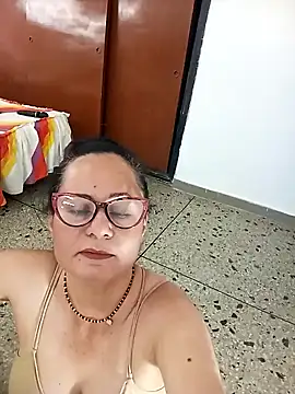 Snapshot of Eunice73 chatting on February 2025 08:55:02 PM Eunice73 online show from February 2025 08:55:02 PM