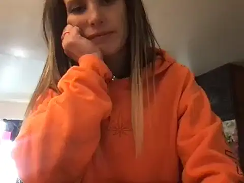 Snapshot of kittycatkendra chatting on January 2025 08:39:01 PM kittycatkendra online show from January 2025 08:39:01 PM