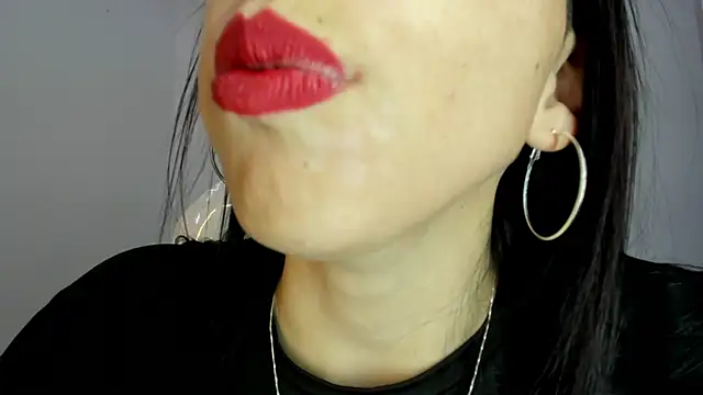 Snapshot of Katty_mouth chatting on May 2026 08:06:02 PM Katty mouth online show from May 2026 08:06:02 PM