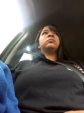 VivienAndClark online show from November 2025 01:10:01 PM