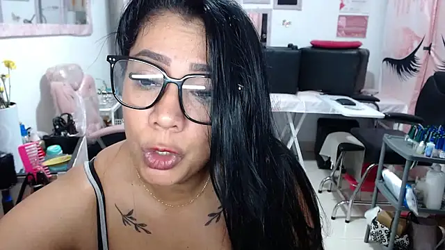 Snapshot of titsbiglovers chatting on September 2025 05:48:01 PM titsbiglovers online show from September 2025 05:48:01 PM