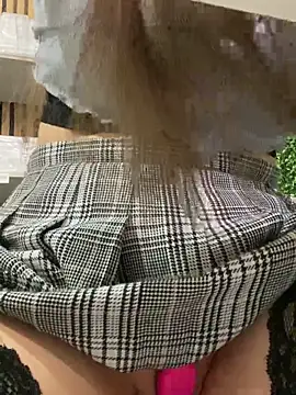 Deonta  online show from February 2025 01:41:01 AM