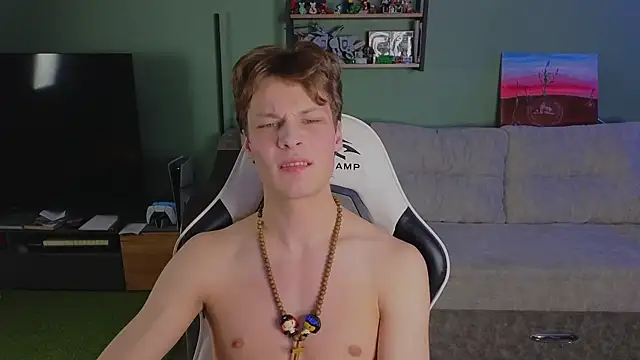 TeddyLiLboy online show from December 2025 05:30:01 PM