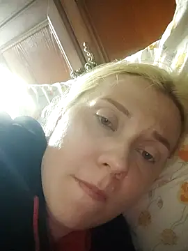 LeraSweet online show from April 2026 07:48:01 PM