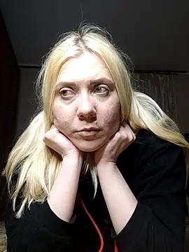 LeraSweet online show from April 2026 07:37:01 PM