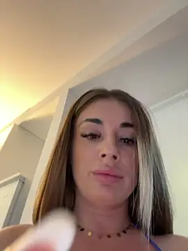 Snapshot of IsabellaEtthan chatting on June 2026 05:47:02 PM IsabellaEtthan online show from June 2026 05:47:02 PM