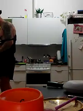 eltoulou online show from February 2025 06:02:02 PM