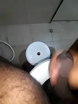 Snapshot of workoutsaurabh chatting on January 2025 02:04:01 AM workoutsaurabh online show from January 2025 02:04:01 AM