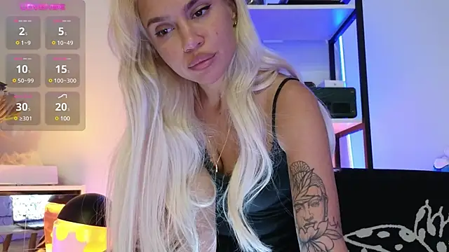 Snapshot of Alice_omg chatting on December 2024 04:06:01 PM Alice omg online show from December 2024 04:06:01 PM