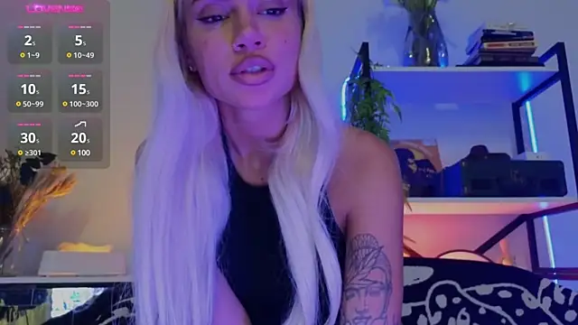 Snapshot of Alice_omg chatting on December 2024 02:28:01 PM Alice omg online show from December 2024 02:28:01 PM