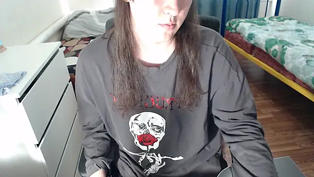 EvaMiron online show from September 2025 12:20:01 PM