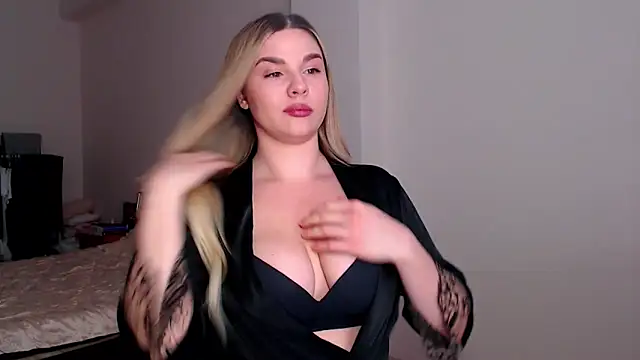 Snapshot of MiaMurMur chatting on March 2026 10:54:02 AM MiaMurMur online show from March 2026 10:54:02 AM