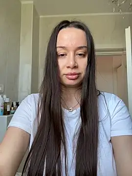 Snapshot of deliaroyal chatting on May 2026 01:29:02 PM deliaroyal online show from May 2026 01:29:02 PM