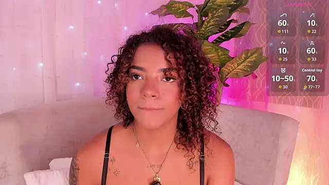 Iris hott1 online show from September 2025 02:36:02 AM