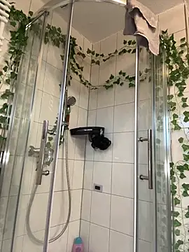 kinkygirl420x online show from December 2024 01:54:02 PM