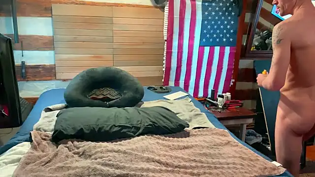 Snapshot of HARD_2QUIT chatting on March 2025 12:25:01 PM HARD 2QUIT online show from March 2025 12:25:01 PM