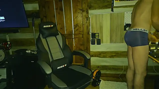 Snapshot of HARD_2QUIT chatting on September 2025 07:46:02 AM HARD 2QUIT online show from September 2025 07:46:02 AM