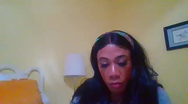 Snapshot of CaramelDipper chatting on March 2025 03:49:01 PM CaramelDipper online show from March 2025 03:49:01 PM