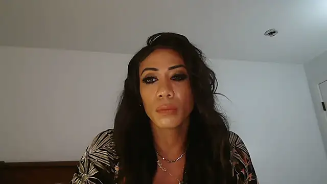 Snapshot of CaramelDipper chatting on October 2025 06:54:02 AM CaramelDipper online show from October 2025 06:54:02 AM